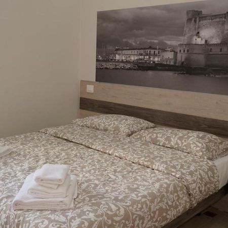 Donna Vicenza Bed & Breakfast Napels Buitenkant foto